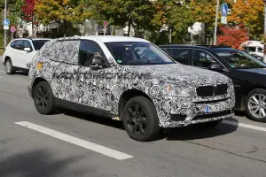 BMW X3 MY 2017 - Foto spia 08-10-2015