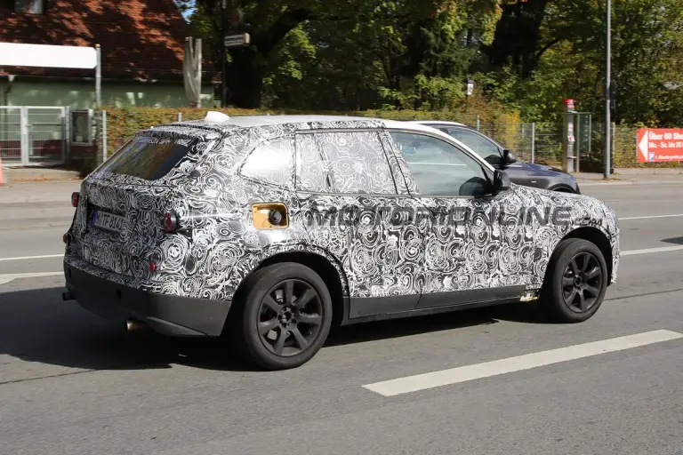 BMW X3 MY 2017 - Foto spia 08-10-2015 - 6