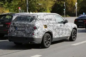 BMW X3 MY 2017 - Foto spia 08-10-2015
