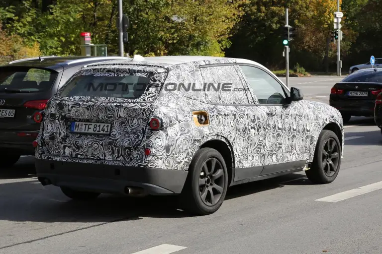 BMW X3 MY 2017 - Foto spia 08-10-2015 - 7
