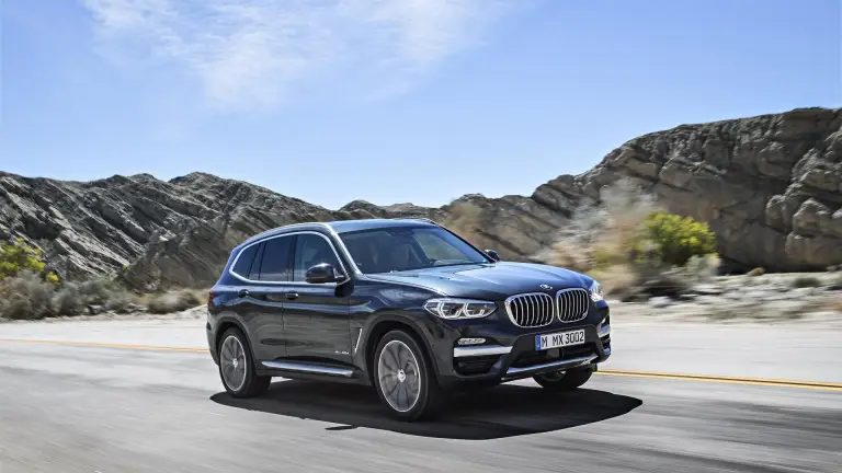 BMW X3 MY 2018 - 11