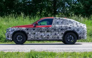 BMW X4 2018 - Foto spia 30-05-2017 - 5