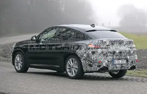 BMW X4 2021 - Foto spia 14-01-2021 - 11