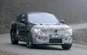 BMW X4 2021 - Foto spia 14-01-2021