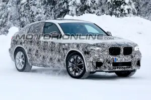 BMW X4 M foto spia 5 febbraio 2018
