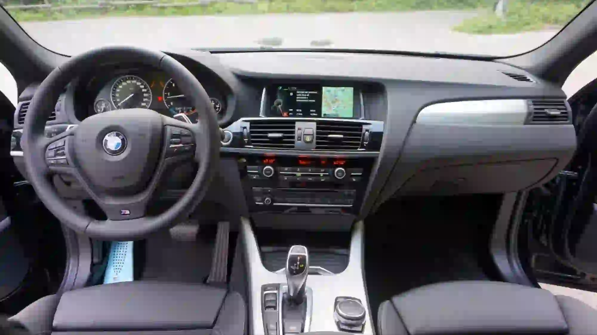 BMW X4 - Prova su strada - 41