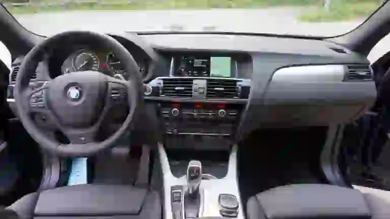 BMW X4 - Prova su strada - 41