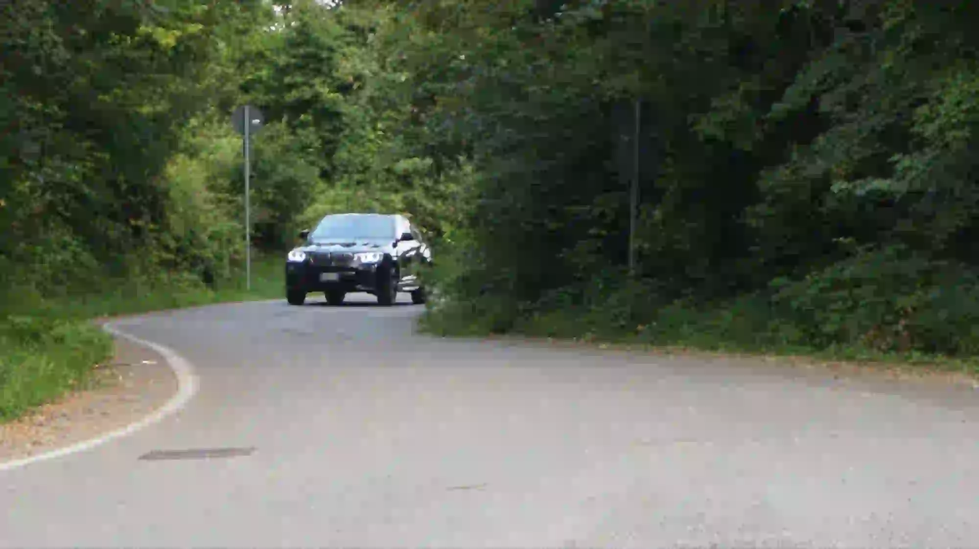 BMW X4 - Prova su strada - 60