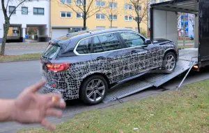 BMW X5 2021 - Foto spia 24-11-2020