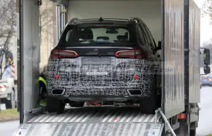 BMW X5 2021 - Foto spia 24-11-2020