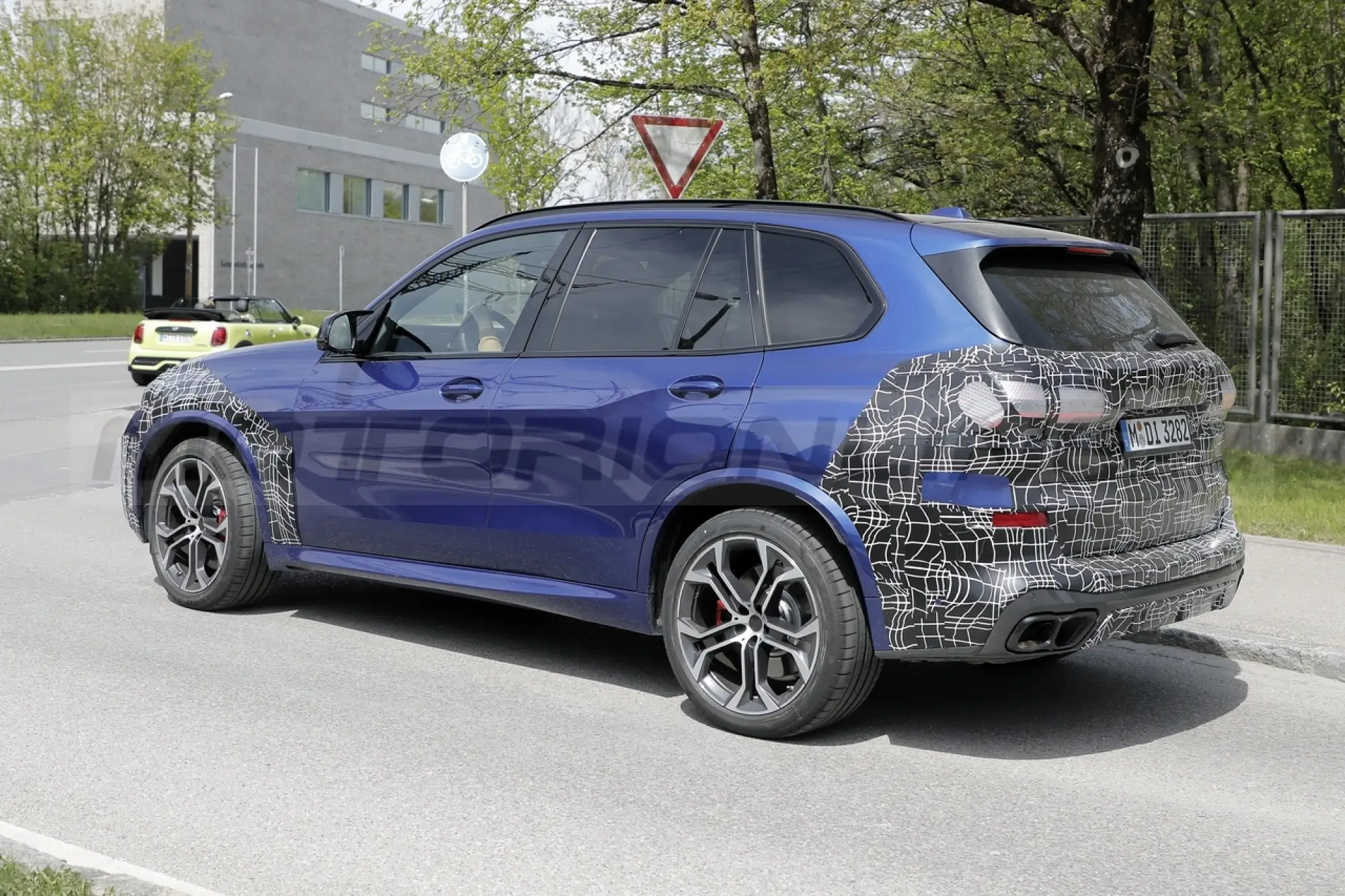BMW X5 2023 - Foto Spia 04-05-2022 - 3