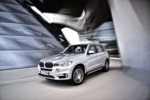 BMW X5 con sistema eDrive - 1