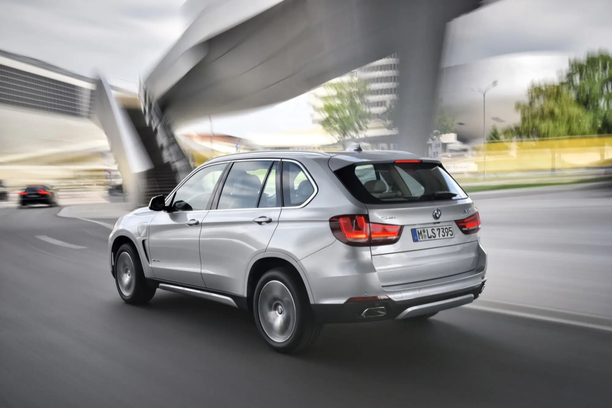 BMW X5 con sistema eDrive - 8