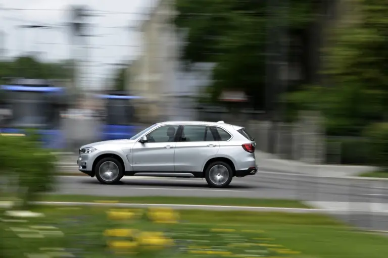 BMW X5 con sistema eDrive - 57