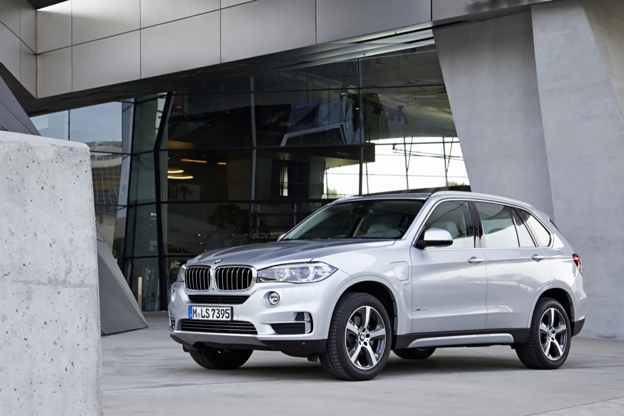 BMW X5 con sistema eDrive - 73