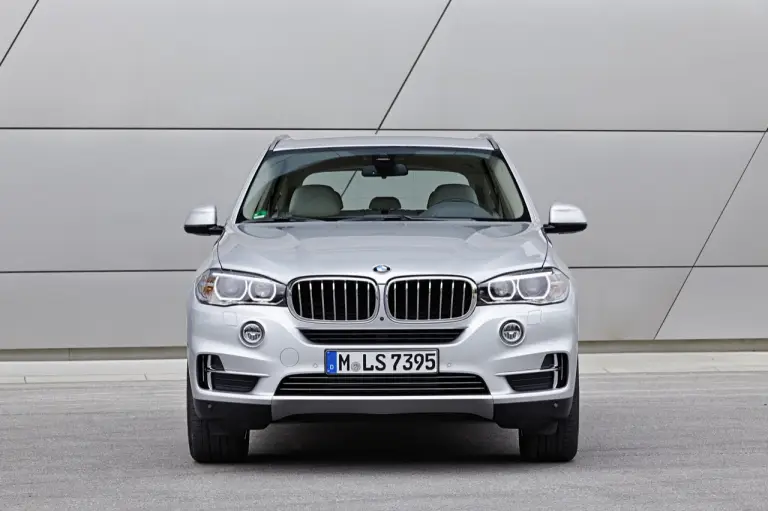 BMW X5 con sistema eDrive - 75