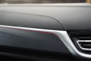 BMW X5 e X6 Black Vermilion - X7 Frozen Black Metallic