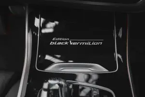 BMW X5 e X6 Black Vermilion - X7 Frozen Black Metallic