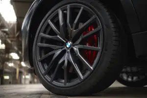 BMW X5 e X6 Black Vermilion - X7 Frozen Black Metallic - 15
