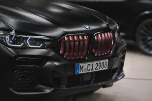 BMW X5 e X6 Black Vermilion - X7 Frozen Black Metallic - 22
