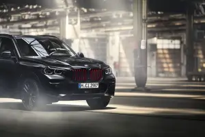BMW X5 e X6 Black Vermilion - X7 Frozen Black Metallic