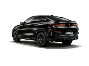 BMW X5 e X6 Black Vermilion - X7 Frozen Black Metallic