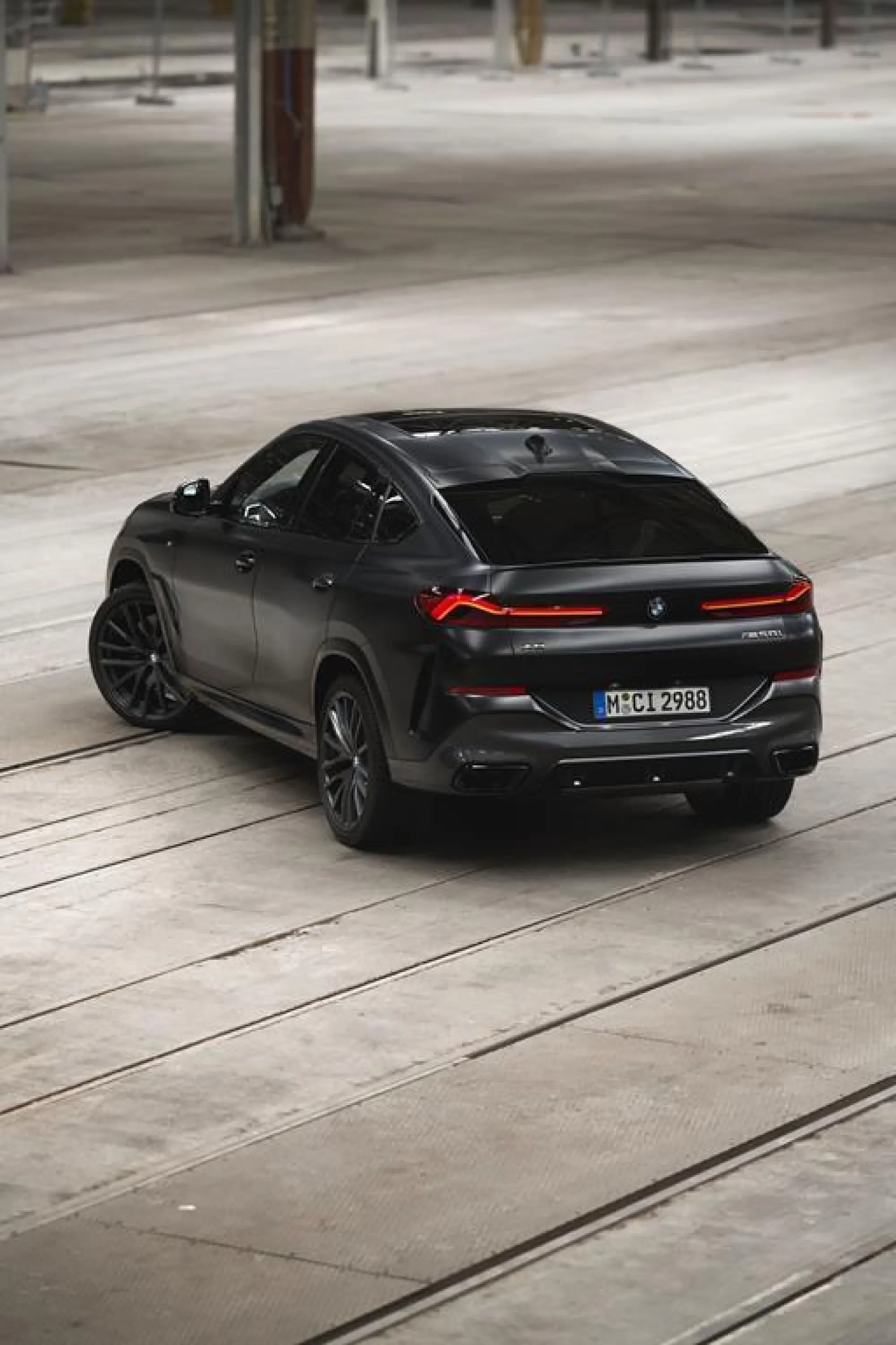 BMW X5 e X6 Black Vermilion - X7 Frozen Black Metallic - 3