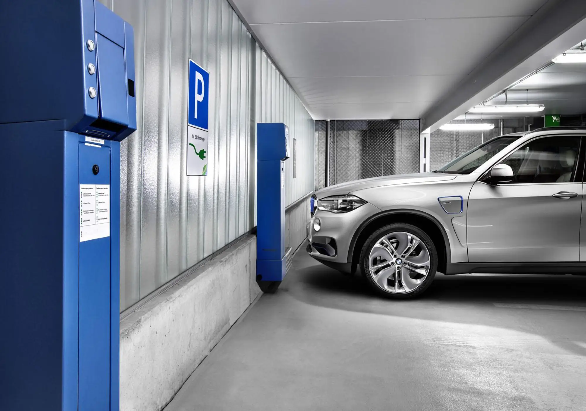 BMW X5 eDrive Concept - 18