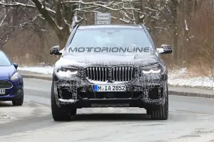 BMW X5 foto spia 3 Aprile 2018 - 1