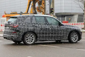 BMW X5 foto spia 3 Aprile 2018