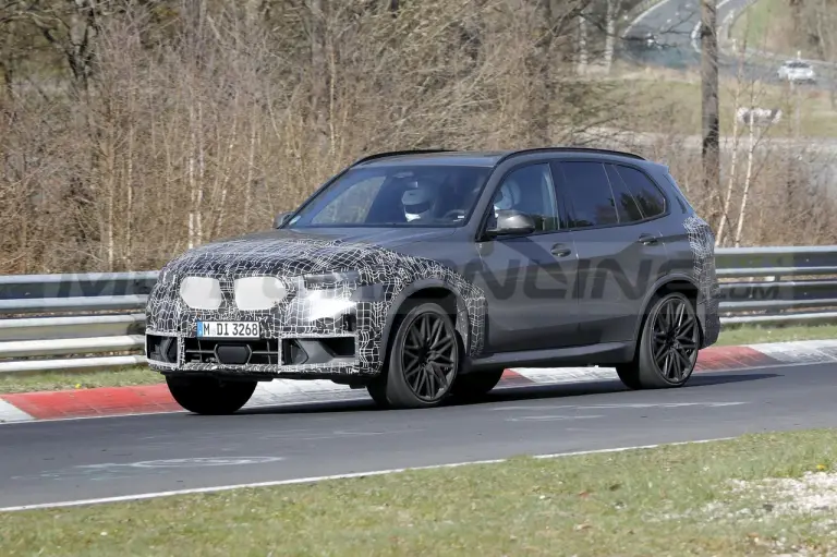 BMW X5 M 2023 - Foto Spia 12-04-2022 - 10