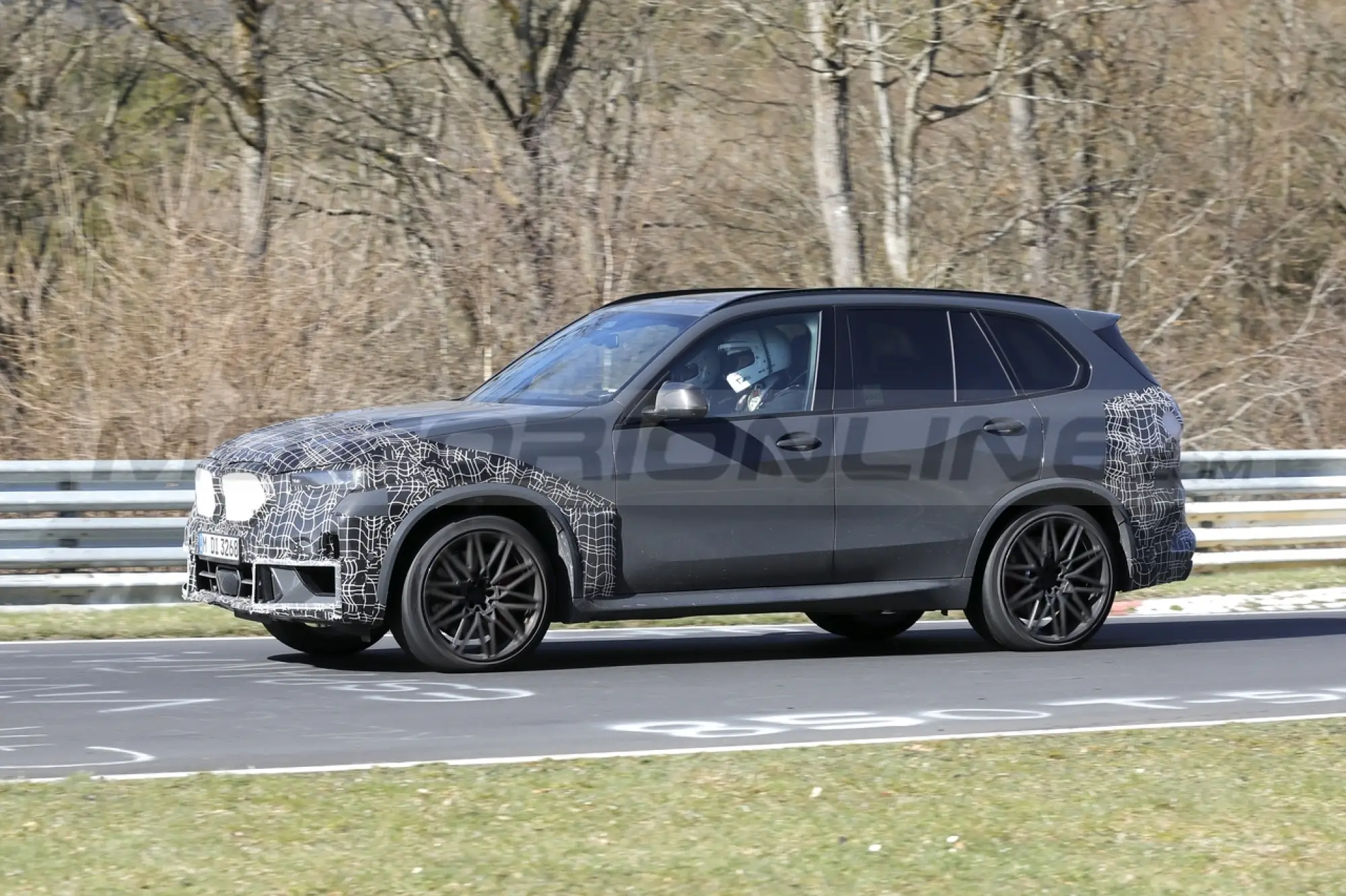 BMW X5 M 2023 - Foto Spia 12-04-2022 - 14