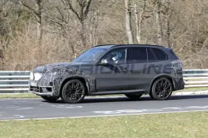 BMW X5 M 2023 - Foto Spia 12-04-2022 - 14