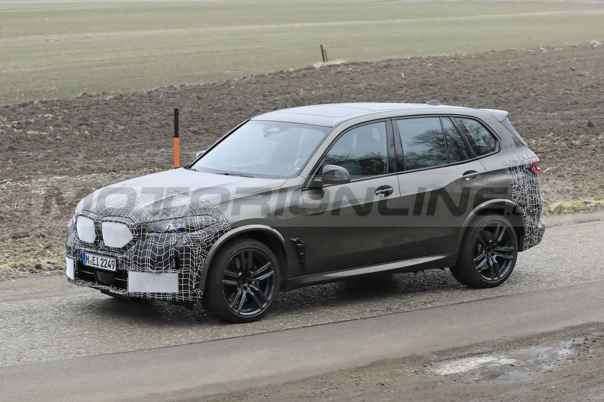BMW X5 M 2023 - Foto Spia 20-01-2022 - 1
