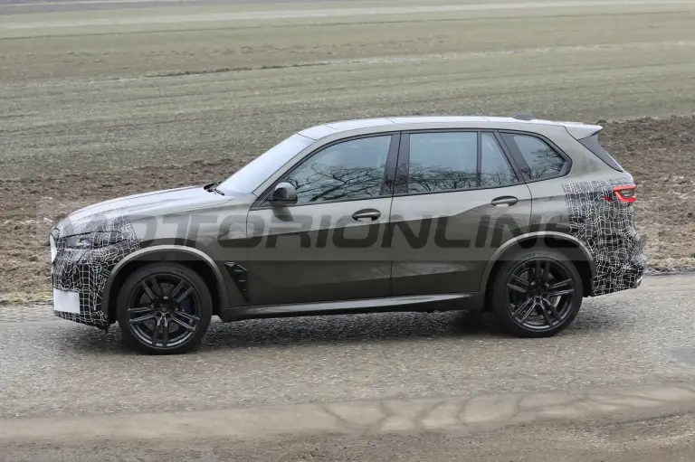 BMW X5 M 2023 - Foto Spia 20-01-2022 - 6