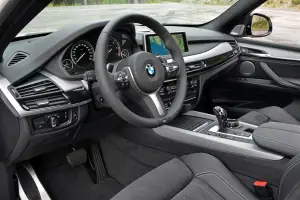 BMW X5 M50d 2013 - Foto ufficiali - 24