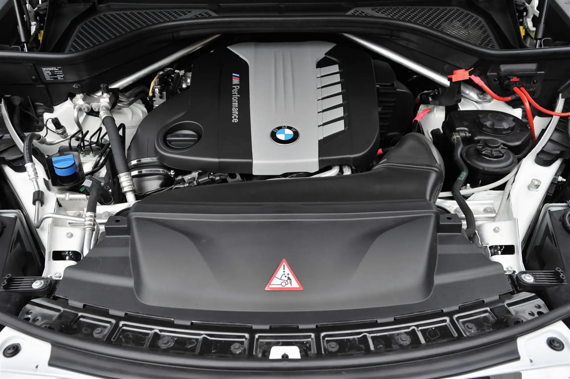 BMW X5 M50d 2013 - Foto ufficiali - 36