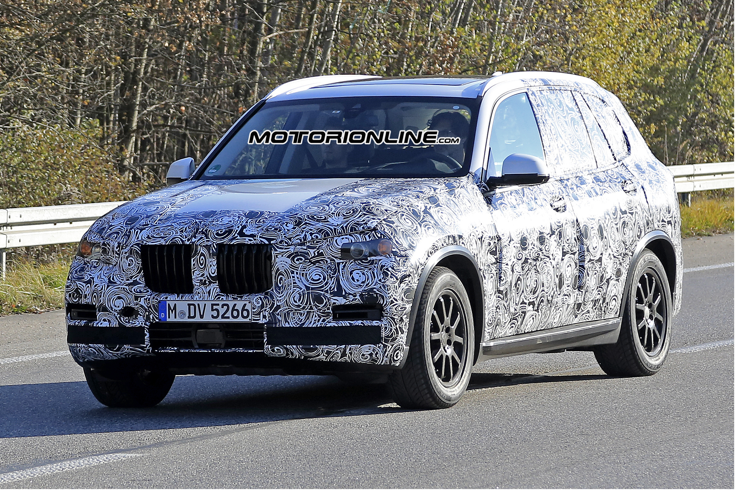 BMW X5 MY 2018 foto spia 10 novembre 2016
