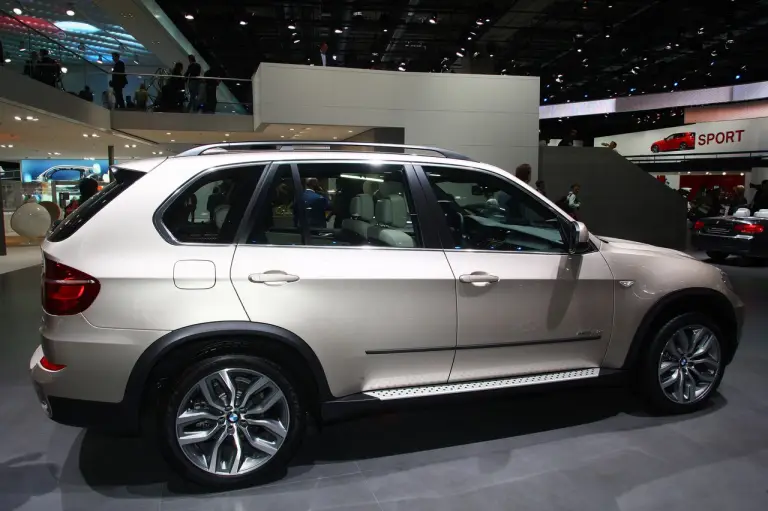 BMW X5 xDrive30d - Salone di Francoforte 2011 - 3