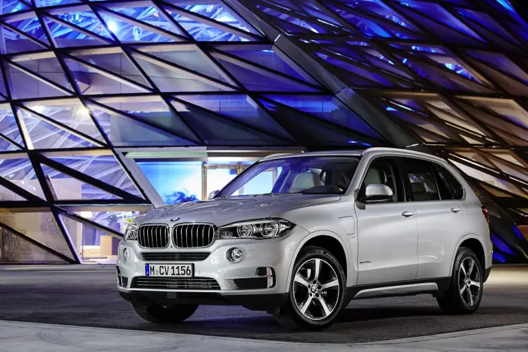 BMW X5 xDrive40e - 12