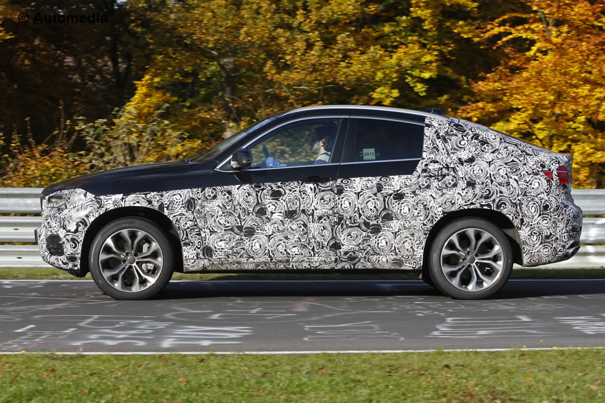 BMW X6 2015 - Foto spia 23-10-2013 - 11