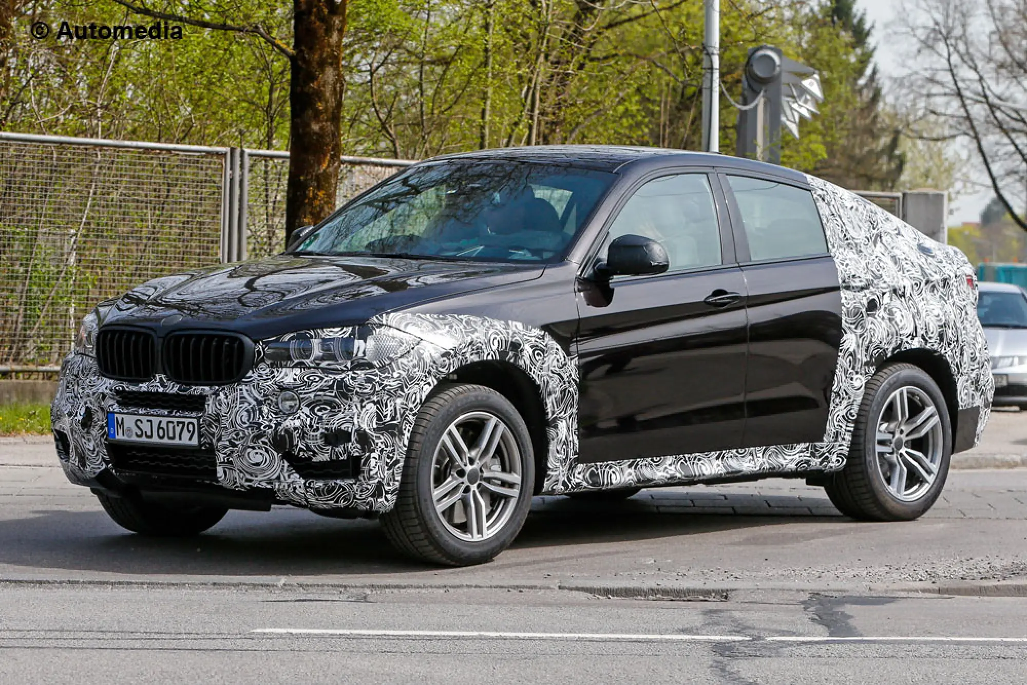 BMW X6 2015 - Foto spia 29-04-2014 - 2