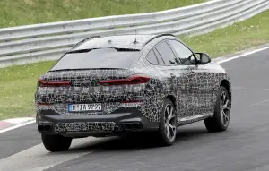 BMW X6 2023 - Foto spia 16-05-2022