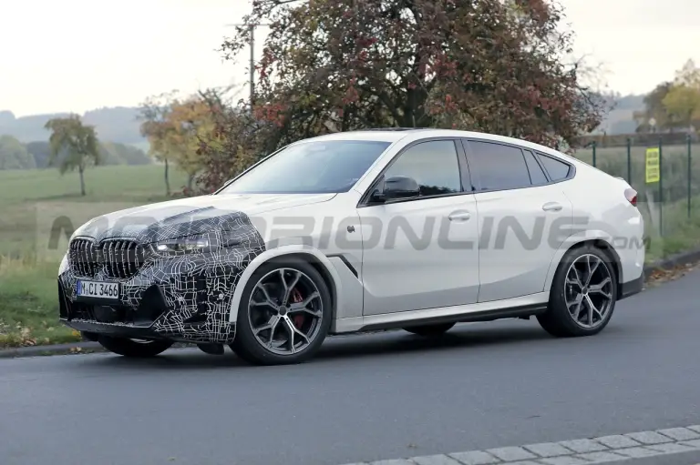 BMW X6 2023 - Foto Spia 21-10-2022 - 3