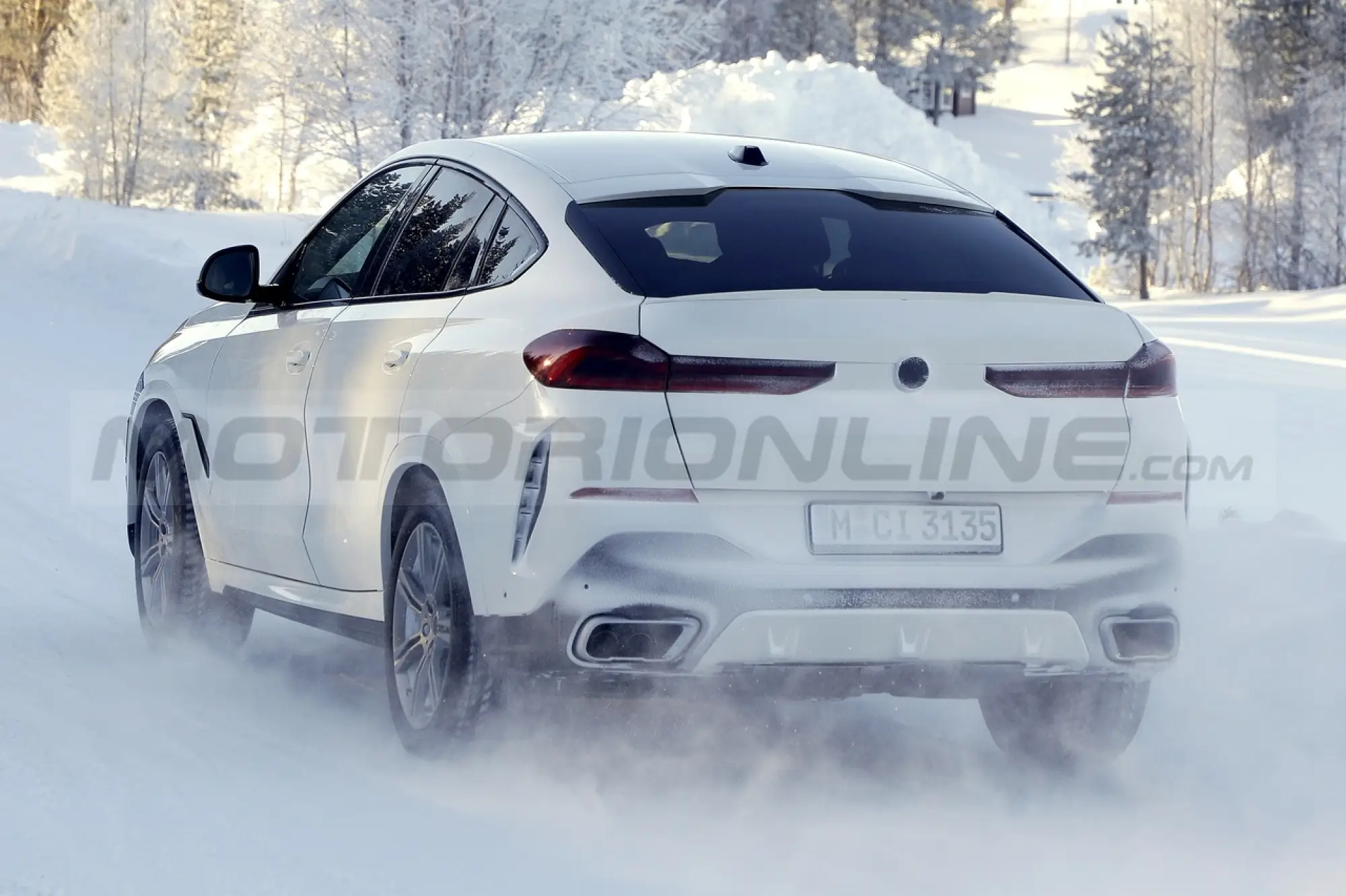 BMW X6 2023 - Foto Spia 24-02-2022 - 8