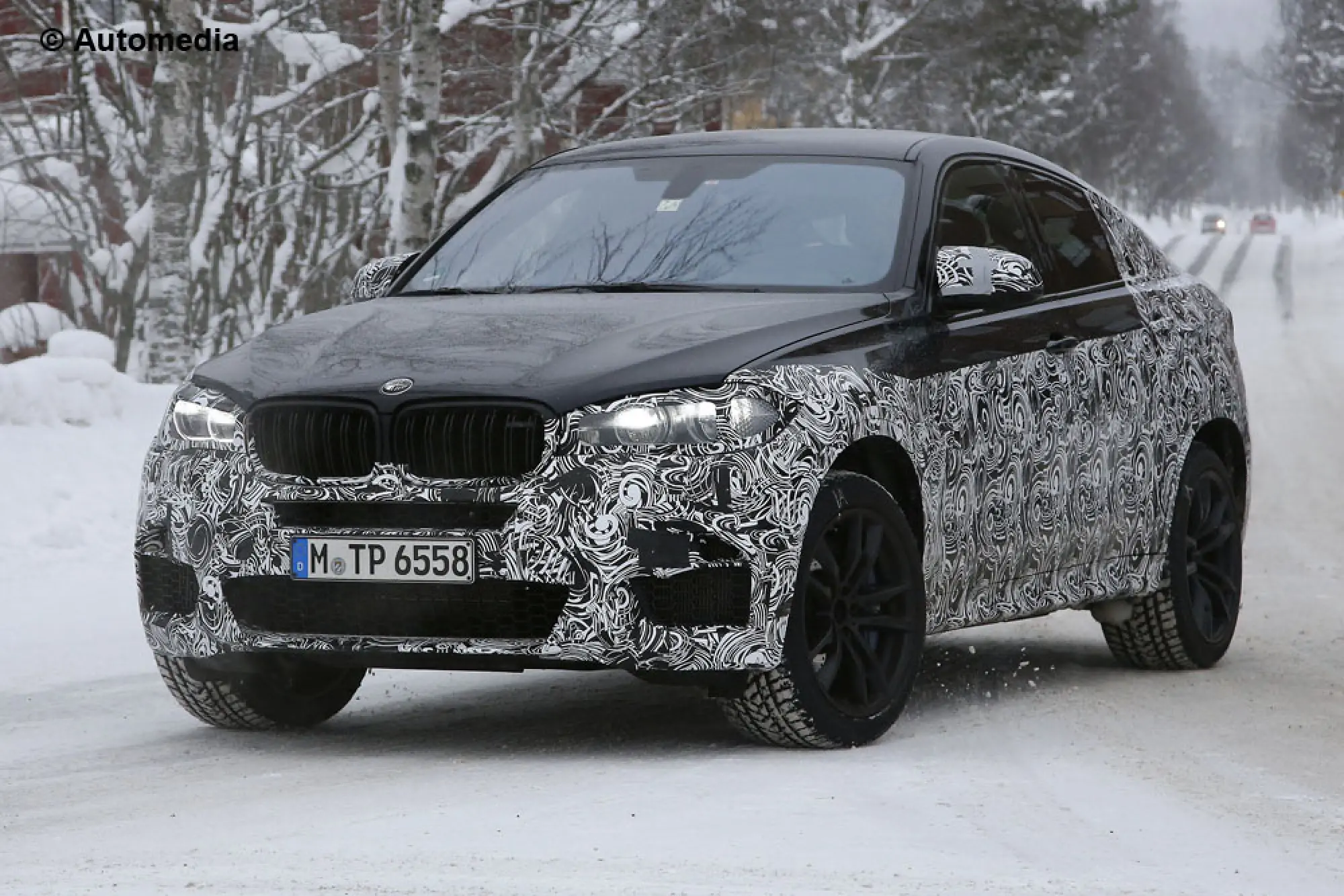 BMW X6 M 2015 - Foto spia 13-02-2014 - 2