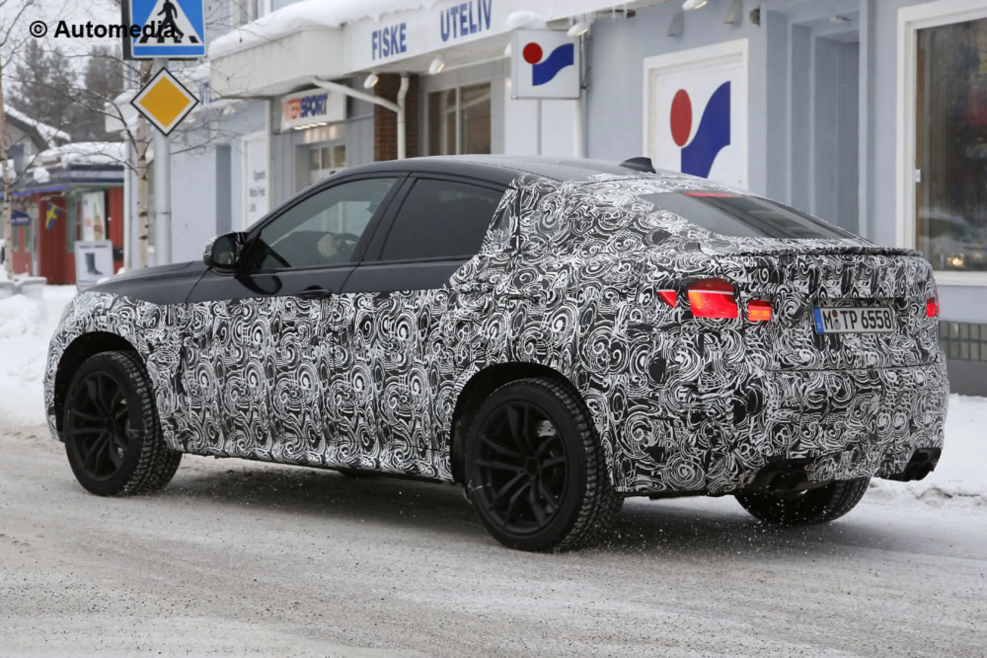 BMW X6 M 2015 - Foto spia 13-02-2014 - 5