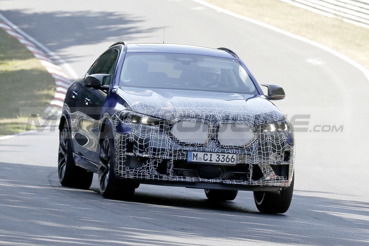 BMW X6 M 2023 - Foto Spia 25-08-2022