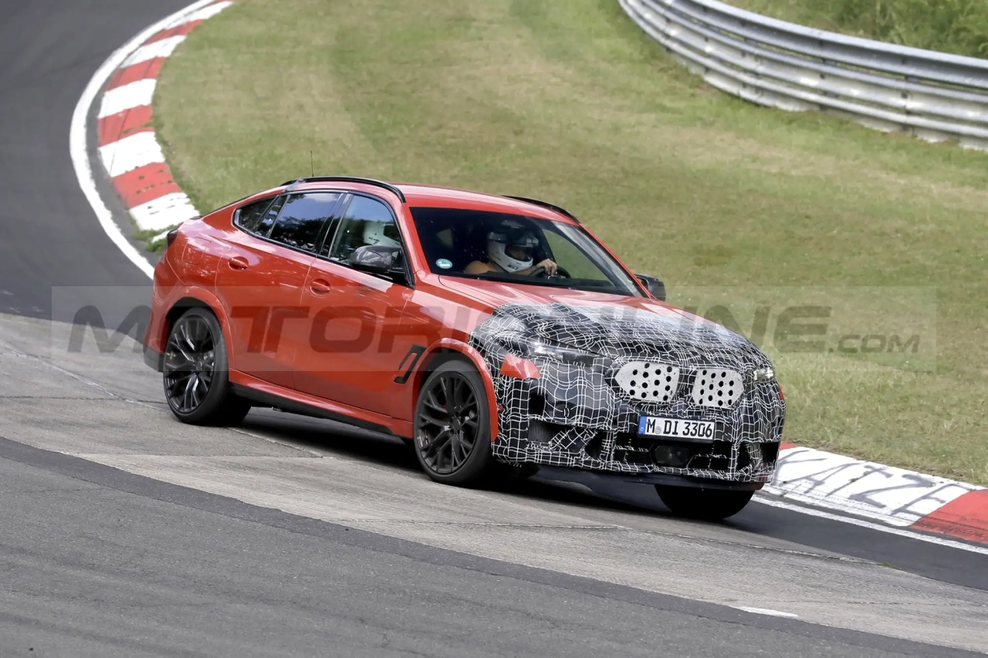 BMW X6 M 2023 - Foto Spia 29-06-2022 - 10