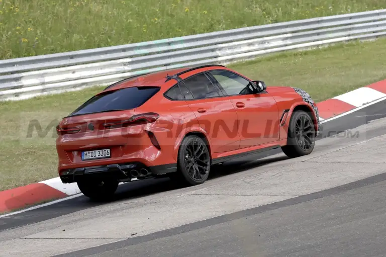BMW X6 M 2023 - Foto Spia 29-06-2022 - 4
